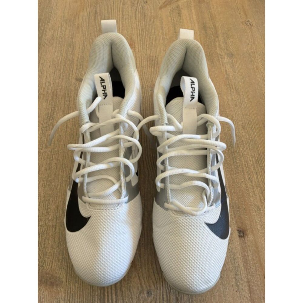 Nike Alpha Men’s Size 11 White Black Football Cleats FN0028-100, EUC